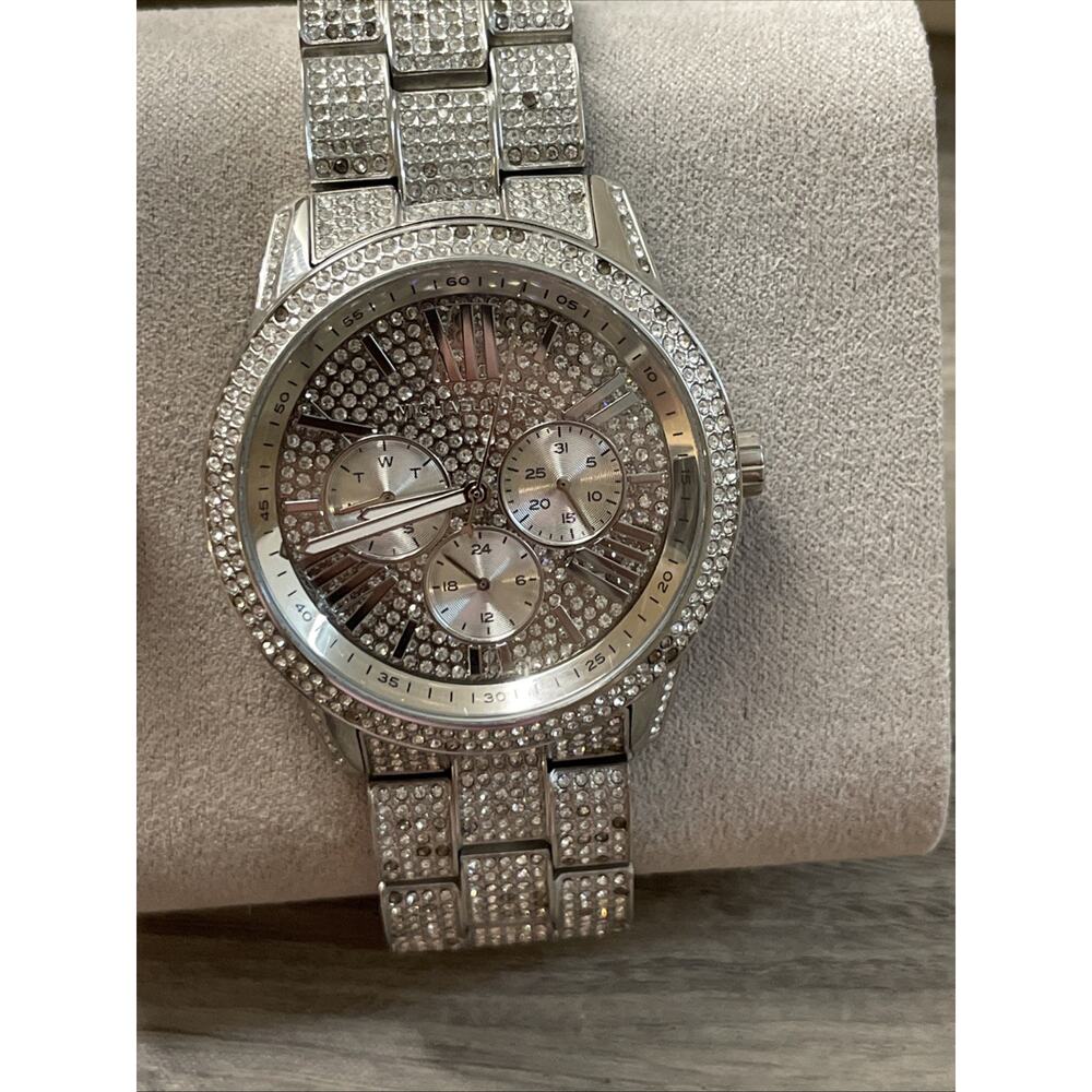 Michael Kors MK6788 Brynn Pavé Silver Chronograph Women's Watch - MSRP $495 - Picture 6 of 11
